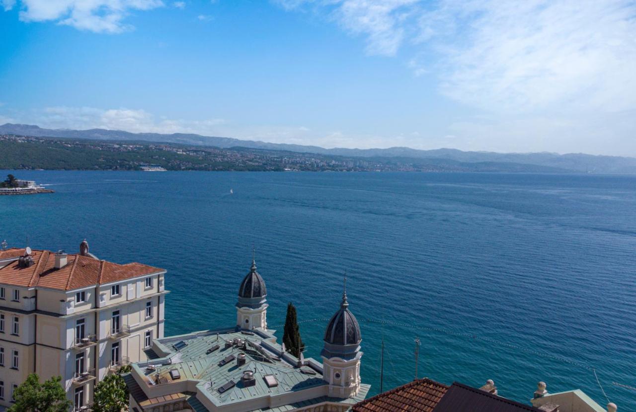 Penthouse At Villa Mascagni Opatija Exterior photo